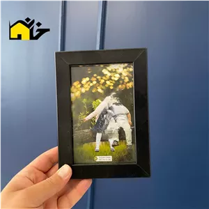 قاب عکس ساده مشکی