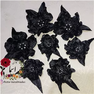 گل لباس نسترن کریشه با مغزی مروارید نگین
