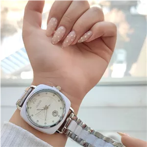 ساعت زنانه طرح سرامیکی مارک GUESS 5010006264