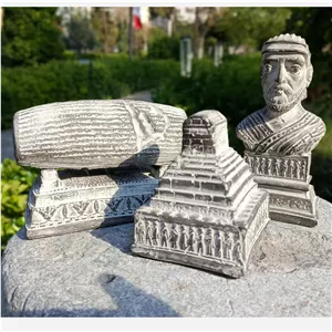 ست کامل شامل تندیس ،منشور و مقبره کوروش کبیر سایز متوسط 