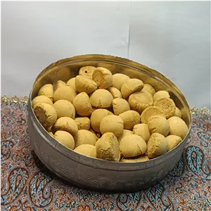 حاجی بادام درشت یزد - شیرینی سنتی با مغز بادام کامل