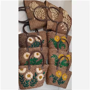 زنبیل حصیری طرح بابونه