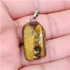 گردن آویز سنگ طبیعی چشم ببر دفرمه معدنی 