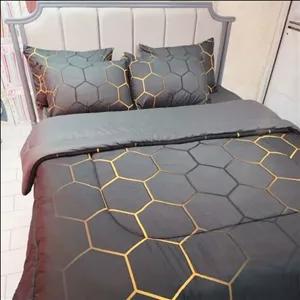  روتختی سه بعدی دونفره کد509 طرح زنبوری مشکی طلایی