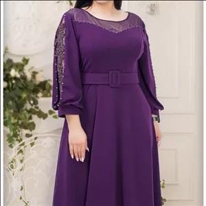 پیراهن مجلسی  سایزبزرگ شیک و جدید جنس کرپ کش داقلیچ و آستین ها کار شده  از سایز 40 تا 54 لباس مناسب مهمانی و مجالس