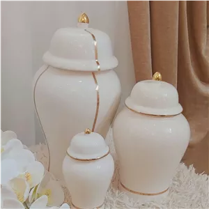 جینجر جار سرامیکی دستساز مزین به لاستر طلا(هزینه چاپار درب منزل)