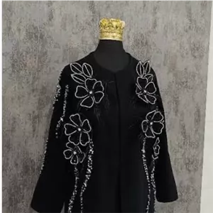 اپلیکه لباس گل گلی