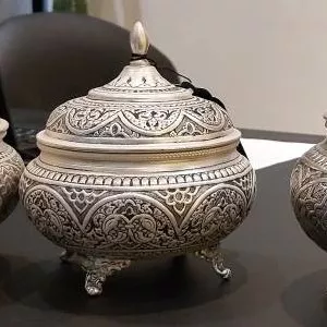 قندان 4 پایه قلمزنی نقره مات 