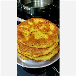 نان روغن جوشی محلی با ادویه مخصوص خانگی بسته 800 گرمی