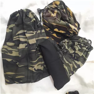 اسکارف زمستانی داخل فوتر چریکی 