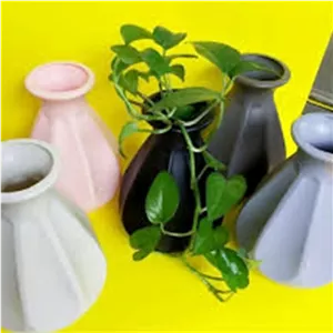 گلدان پلاستیکی لوتوس