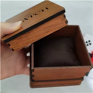 جعبه چوبی ساعت و بدلیجات با بالشتک