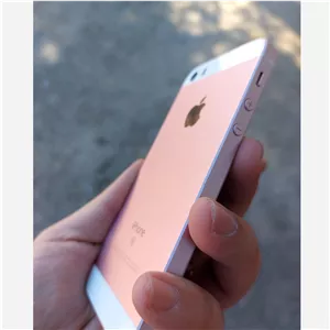 64 گیگ  آیفون SE
