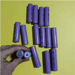 باتری شارژی 1200mah تعویضی مناسب برای انواع اسپیکر، چراغ قوه، ایرپاد، گجت ها و سایر وسایل جانبی