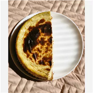 چیز کیک تنوری پسته.