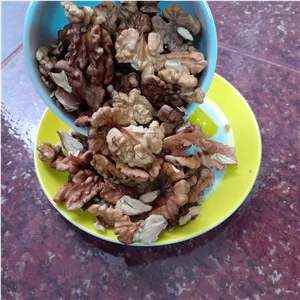 مغز گردو روغنی درجه یک 