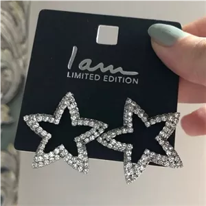 گوشواره مجلسی ستاره، گوشواره ستاره فول نگین