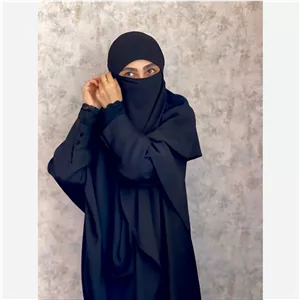 پوشیه مشکی
