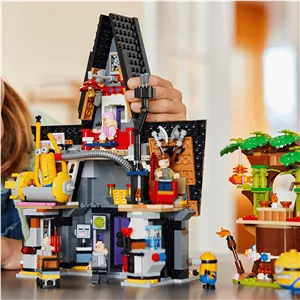 لگو 868 تکه سری Despicable Me مدل Minions and Grus Family Mansion کد 75583
