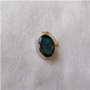 سنجاق سینه نوزادی حرز صغیر امام جواد(ع) و وان یکاد رزینی قاب برنج طلایی