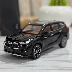 ماکت تویوتا هایلندر(Toyota HighLander) مقیاس 1.24