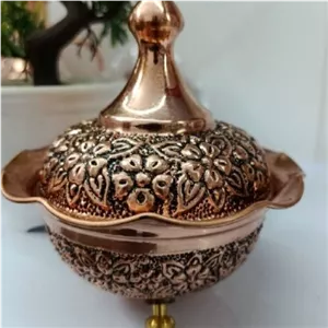 سه پایه گلبرگ 