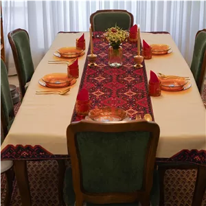 رومیزی نازفر دور کرم برای میز ناهارخوری 6 نفره