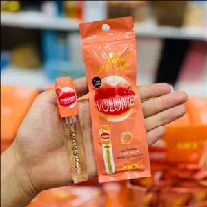 افزایش حجم لب در دو رایحه آلوئه ورا و هلو 