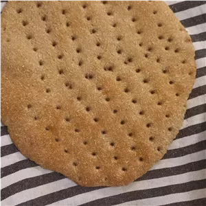 2عدد نان خالص جو نرم خانگی ارسال با پیک پس کرایه 