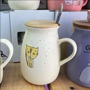 ماگ سرامیکی در بامبو کوزه ای طرح گربه همراه با قاشق، (ماگ درچوبی)