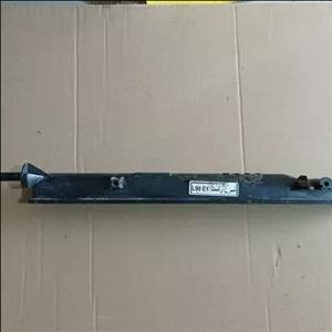 مخزن راست رادیاتور تندر 90 e1.به صورت پس کرایه ارسال میشود