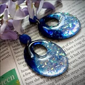 گوشواره رزینی (پس کرایه)