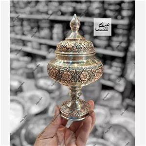 قندان مسی گلبرگ کروم الماس تراش دورنگ طرح گلسا تک پایه درب دار ( قندان پایه دار رزگل ) آفتابگردان نقره ای گنبدی زنجان 