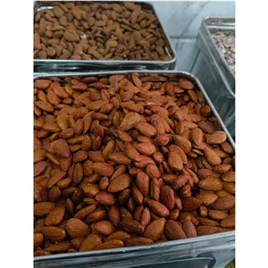 مغز بادام شور لوکس(1000گرمی)پس کرایه