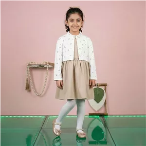 ست کت و سارافون دخترانه طرح قلبی رنگ کرم جنس مازراتی