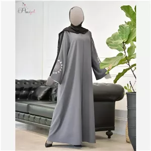 مانتو عبایی زنانه مدل خورشید جنس کرپ ندا اماراتی گلدوزی شده