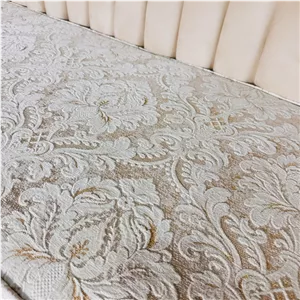 مبل استیل نه نفره با روکش پارچه و پایه چوب مدل گندومی به همراه میز و کوسن
