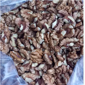 مغز گردو قهوه ای روشن(درشت ،شکسته و تازه)