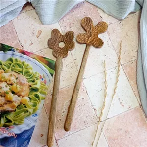 ست سالادخوری چوبی دست ساز برند بارلی چوب 2 تکه مدل آروشه جنس چوب گردو 26 سانتی کد bar0278 