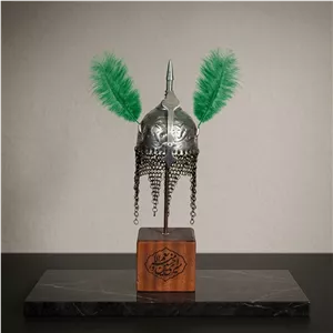 تندیس کلاه خود نماد محرم