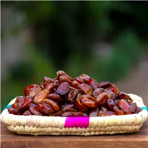 خرما بدون هسته بدون شیره تازه بدونه ترشی 
