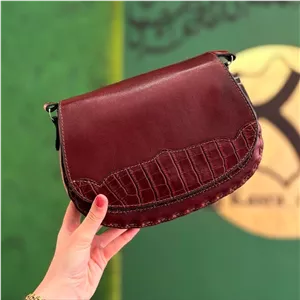  کیف چرم طبیعی مدل ترمه زرشکی