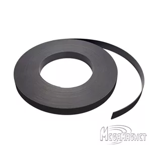 آهنربا نواری پشت چسبدار 12x2 میلیمتر فریتی لاستیکی رول 90 متری عمده مگامگنت