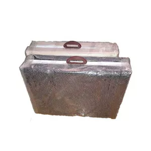 تخت ماساژ پرتابل مدل 3361 با پایه فلزی سوراخدار و روکش چرم (ابعاد 180×60 و فوم 9 سانتیمتر)