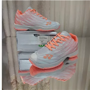 کتونی بدمینتون تنیس پینگ پنگ یونکس کیفیت مستر کوالیتی ویتنام Yonex Aerus Z2 LX Power Cushio کتونی تخصصی بدمینتون یونیکس