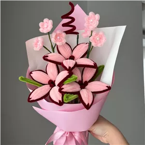 دسته گل سه شاخه لیلیوم صورتی