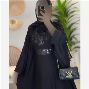 عبای مجلسی زنانه مدل ریسه پولکی با سردوشی جواهردوزی جنس کرپ الیزه فری سایز