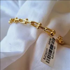 بنگل تیفانیمنعطف  برند فشن 