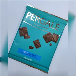 شکلات تخته ای پرگاله شیری کلاسیک فندوقی 200 گرم Pergale