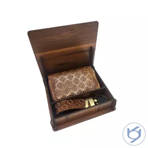 ست جاکارتی و جاسوئیچی چرم طرح فندی mk302